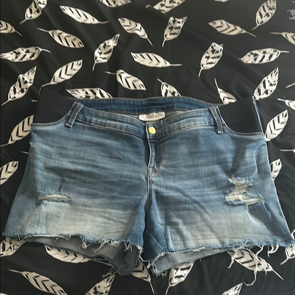 Isabel Maternity by Ingrid & Isabel Blue Jean Shorts Distressed Style